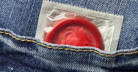Fafanje brez kondoma do konca Bordel Panguma